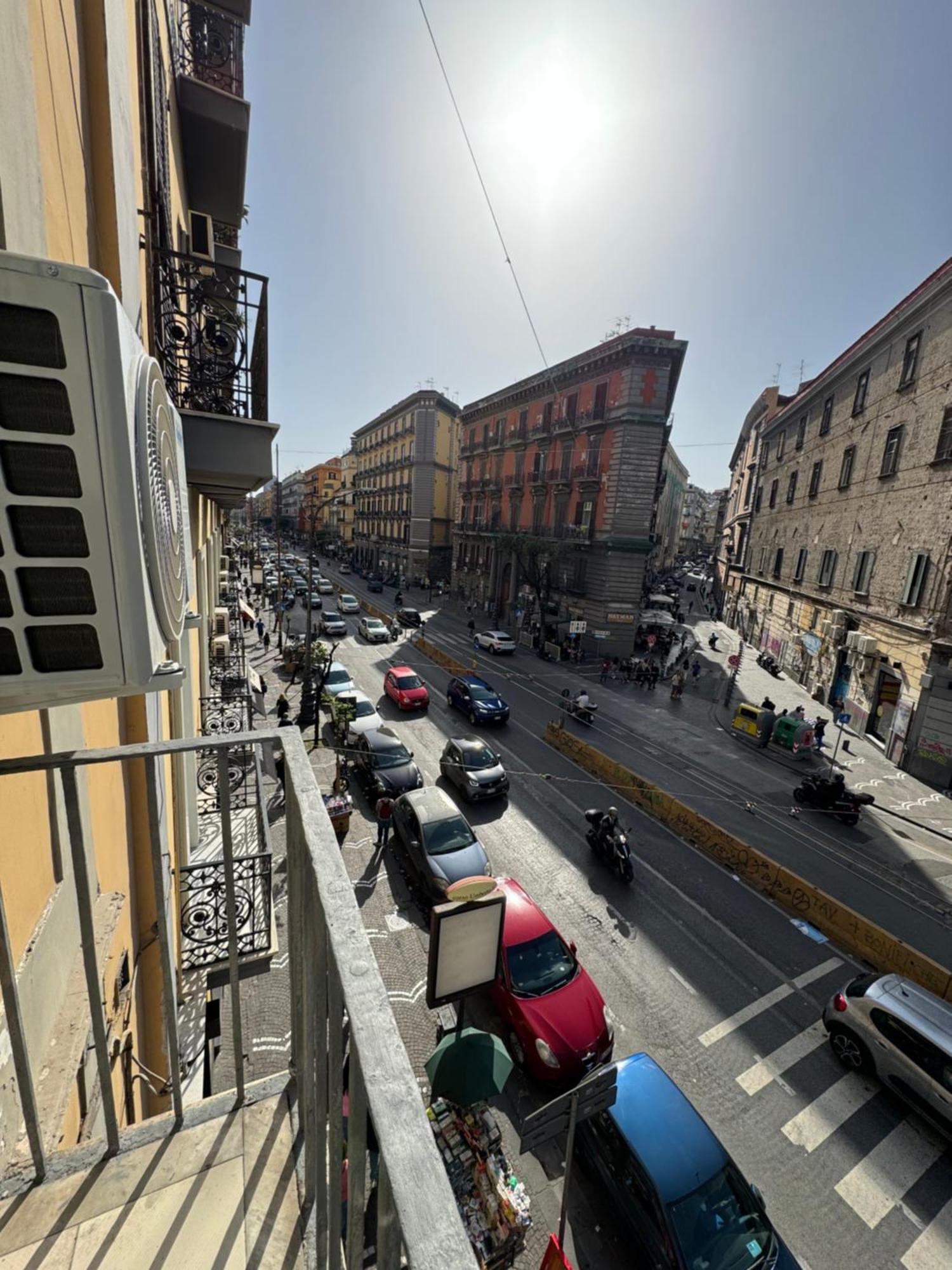 La Dimora Di Cinzia Apartment Наполи Екстериор снимка